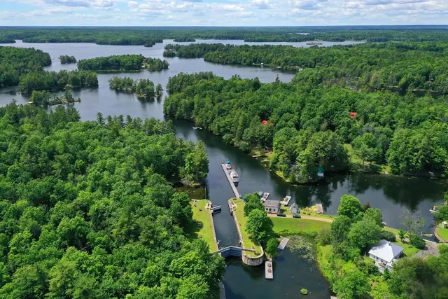 Rideau Canal Lockstation - Chaffeys Lock photo by George Fischer