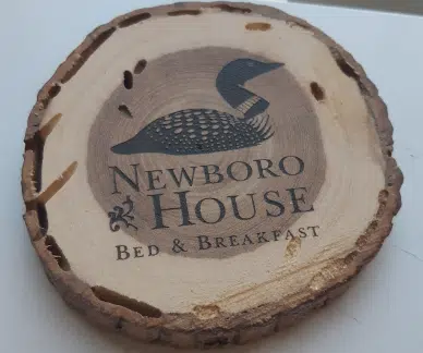 Newboro House Bed & Breakfast 
